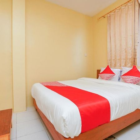 Oyo 2656 Az Zahra Residence Syariah Surabaia Exterior foto