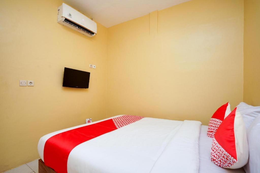 Oyo 2656 Az Zahra Residence Syariah Surabaia Exterior foto