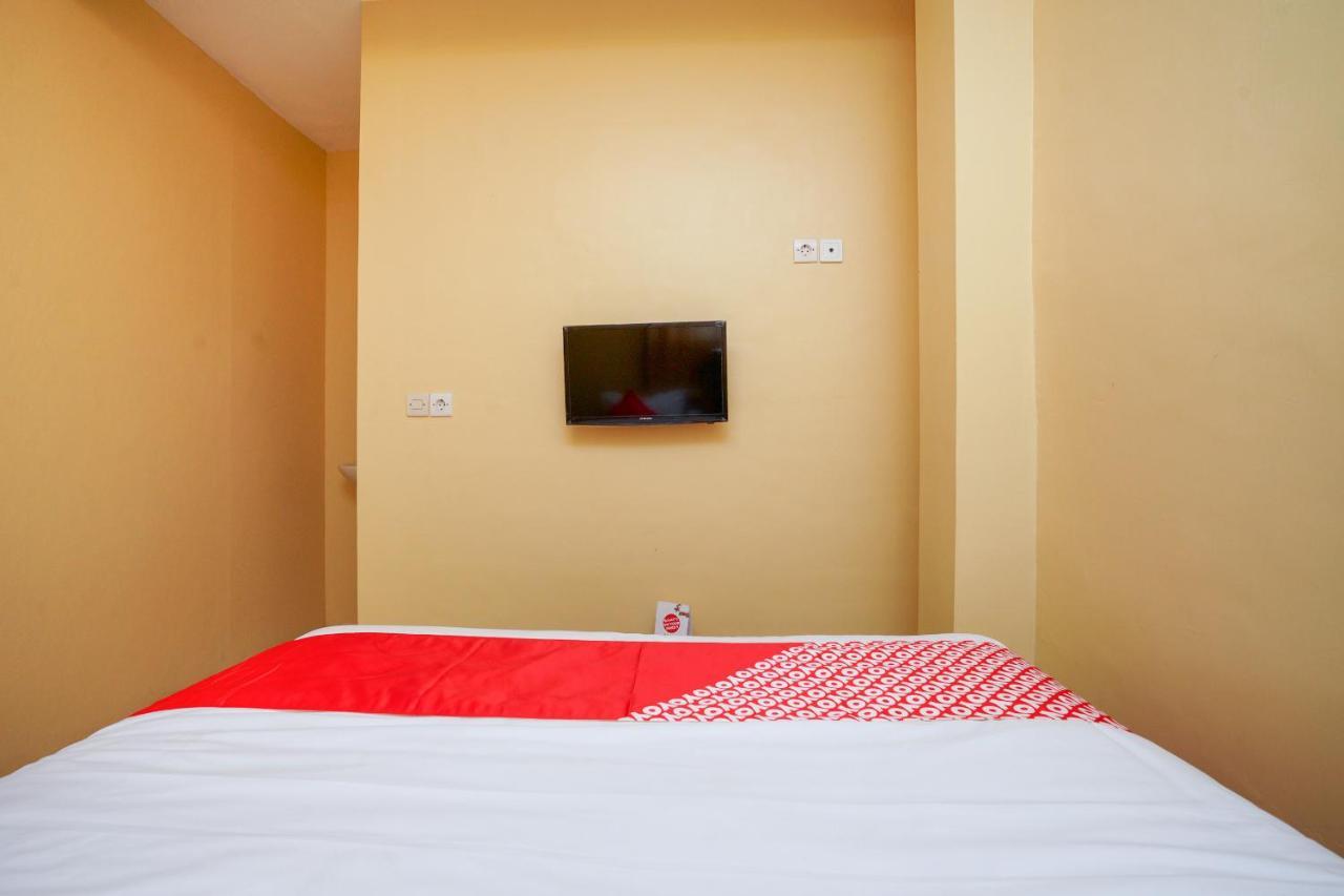 Oyo 2656 Az Zahra Residence Syariah Surabaia Exterior foto